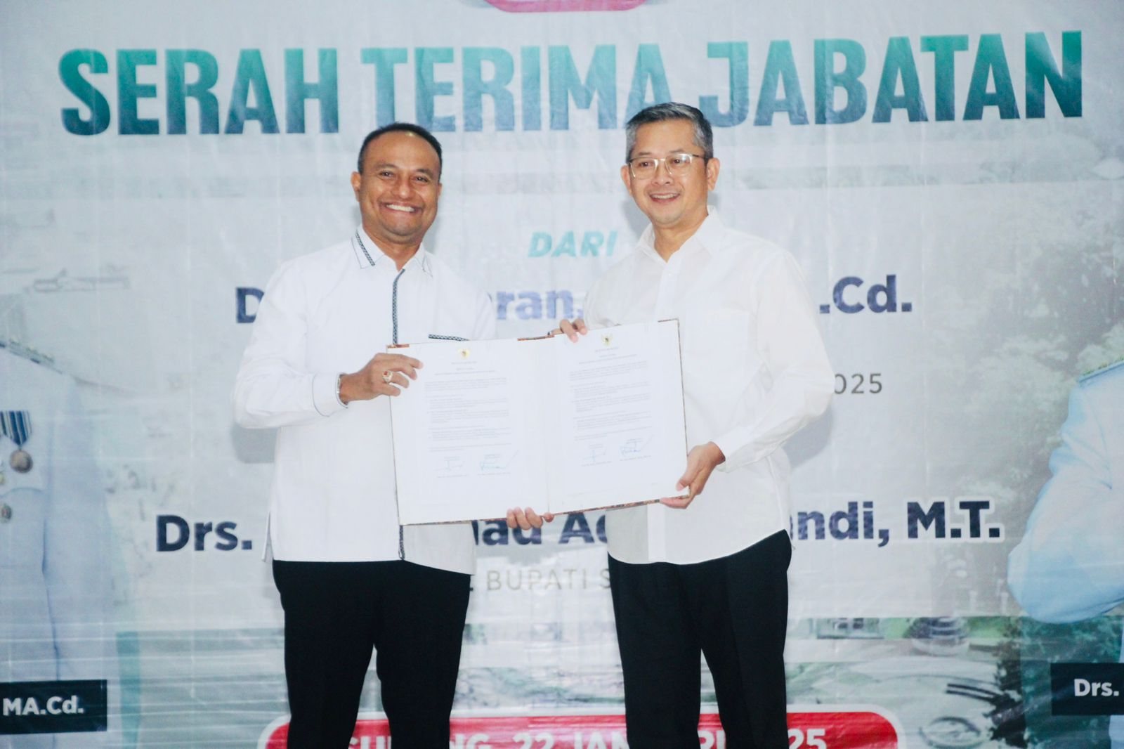 Sertijab Pj. Bupati Subang: Dr. Drs. Imran, M.Si., M.A.Cd., Resmi Diserahterimakan kepada Drs. Mochamad Ade Afriandi, M.T., Subang